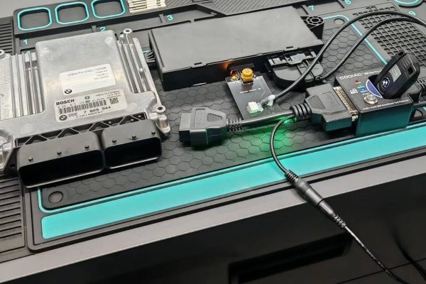 Programovanie náhradného kľúča BMW cez jednotky DME a CAS